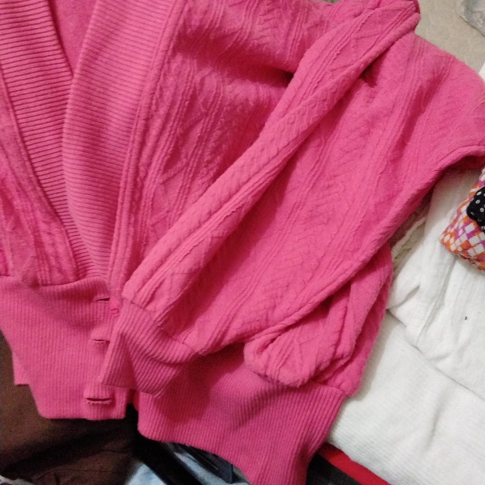 Ladies Wear - Picture 4 of 4